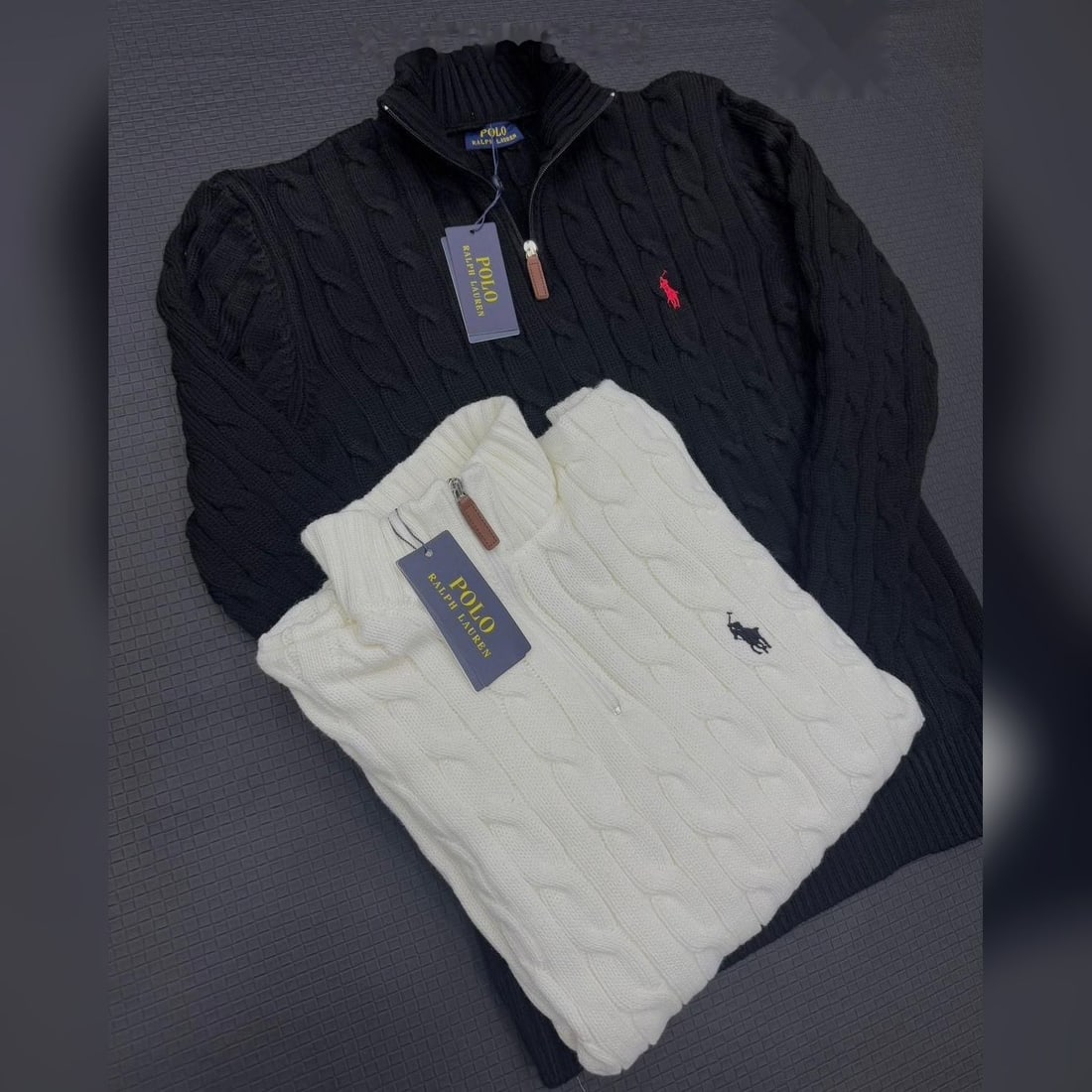 Ralph Lauren Pleteni džemper s pletenicama i patentom