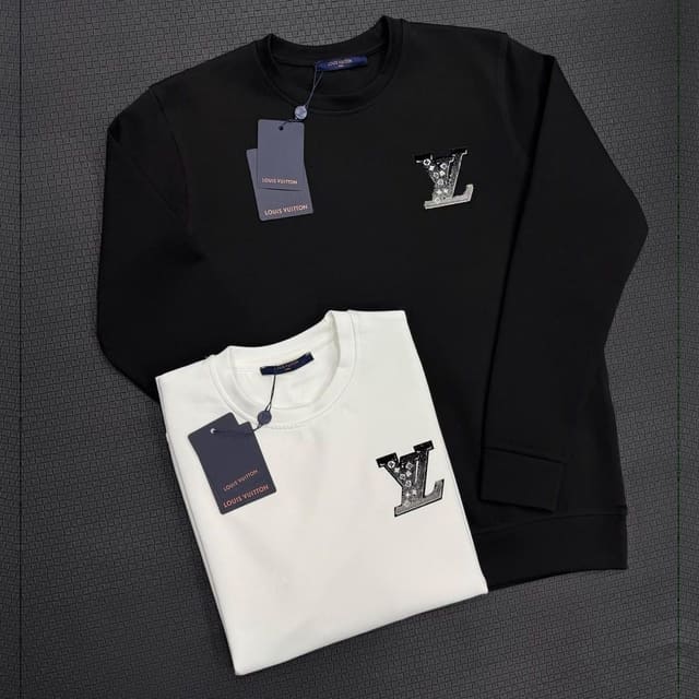 Louis Vuitton Dukserica s ukrašenim LV logom